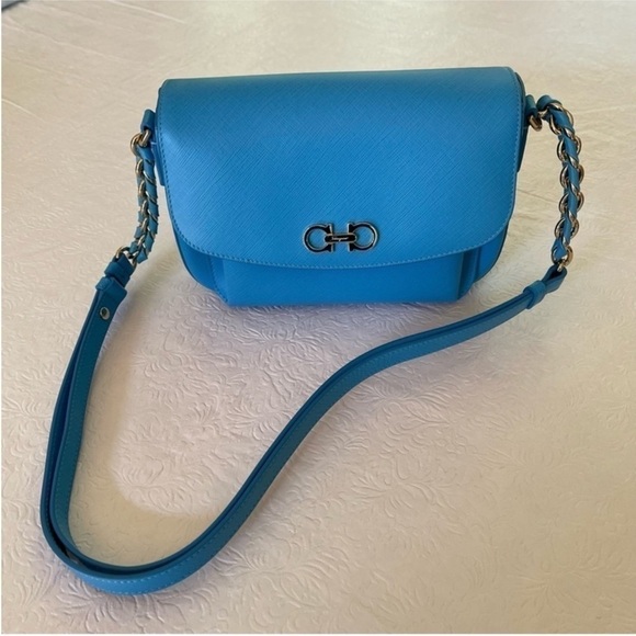 Salvatore Ferragamo Sandrine Small Saffiano Leather Adjustable Shoulder Bag - Picture 5 of 13